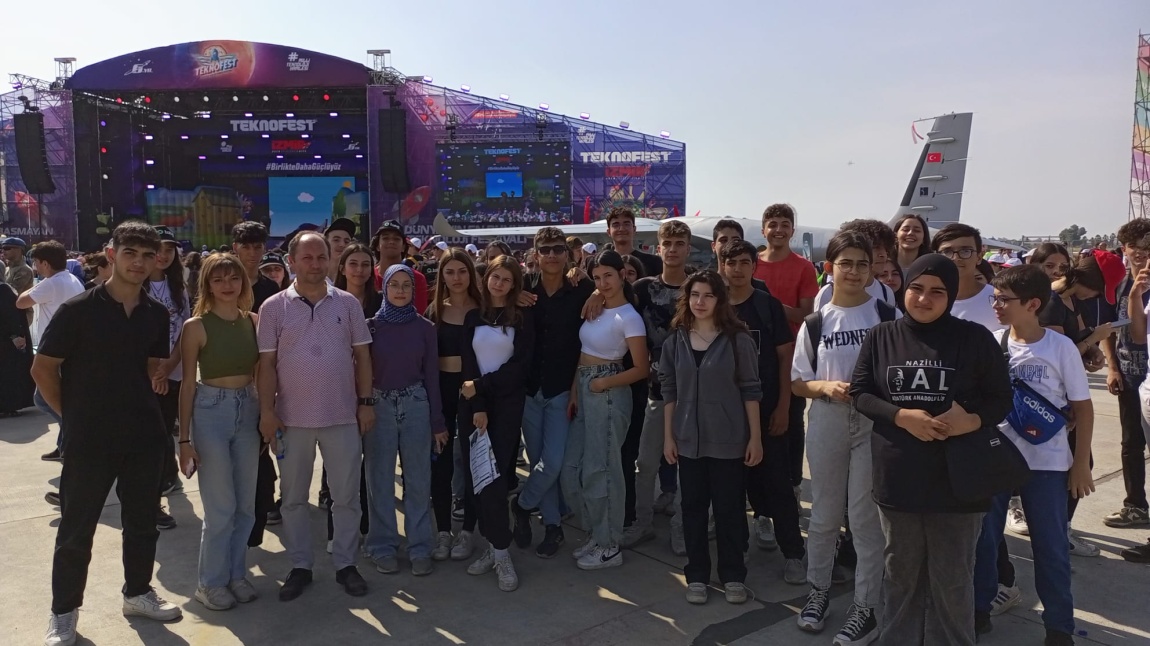 Öğrencilerimizle Teknofest İzmir'e Katıldık.